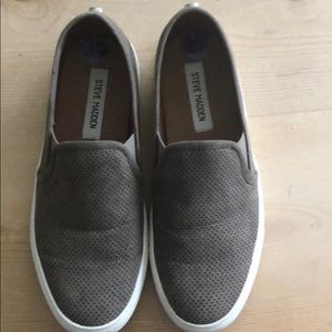Steve Madden slip on shoes